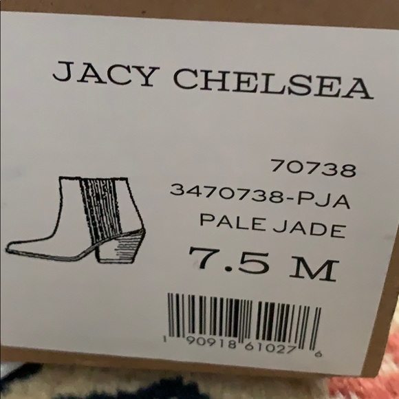 *HOST PICK* NIB Frye Jacy Chelsea in pale jade 7.5 - Picture 9 of 9